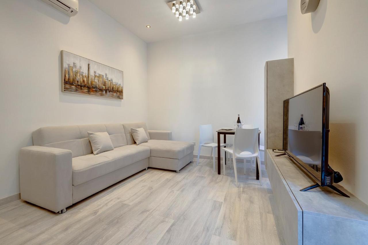 Modern Apartment In The Best Area Of Sliema Exterior photo